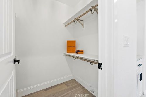 24370 Mornington Dr, Santa Clarita CA  91355-2037 exterior