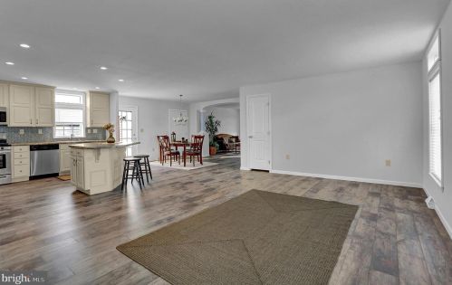 5 Laurie Dr, Lees Cross Roads PA  17257-8150 exterior