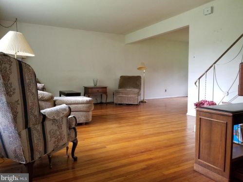 550 Andrew Dr, Southampton, PA 18966-3616