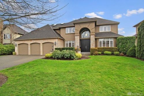 27219 27 St, Redmond WA  98075-7944 exterior