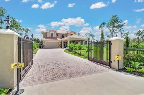 930 Golden Gate Blvd, Naples, FL 34120-9306