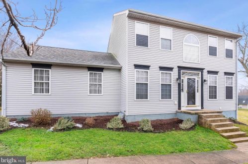 16 Pelham Dr, Landenberg, PA 19350-9218