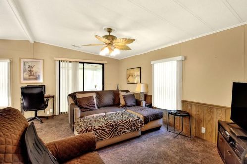 4826 Colonnades Cir, Lakeland FL  33811-1526 exterior