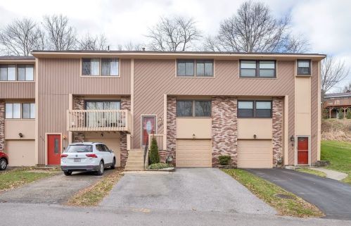 3123 Laurel Ridge Cir, Bridgeville, PA 15017-1613