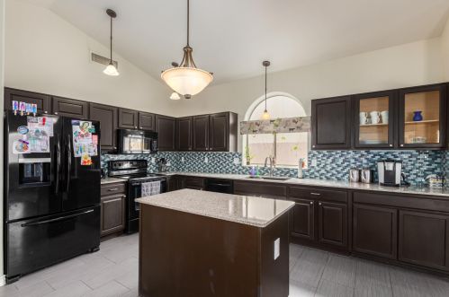 171 Joshua Tree Ln, Gilbert, AZ 85234-4440
