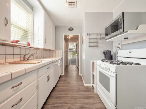 4684 Linwood Pl, Riverside CA 92506-1029 exterior