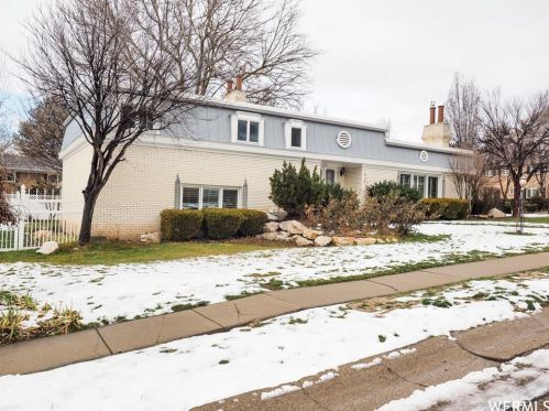4894 Regency St, Salt Lake City, UT 84117-6335