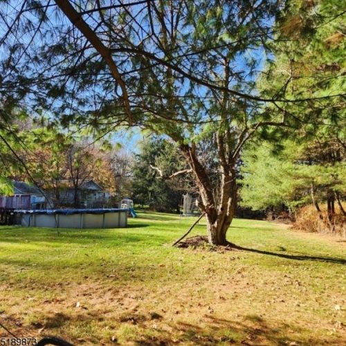 60 Vail Rd, Columbia NJ  07832-2749 exterior
