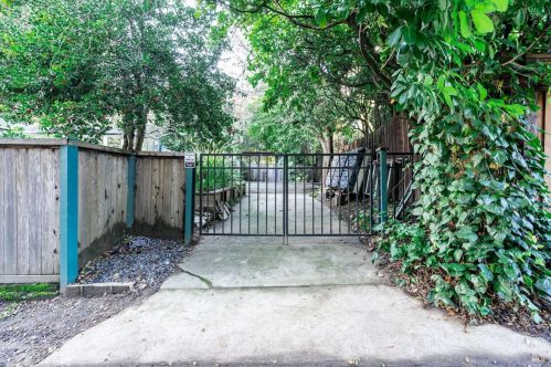 20310 Riv Blvd, Russian River CA  95462-9793 exterior