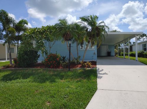 8396 Gallberry Cir, Fort Pierce, FL 34952-3366