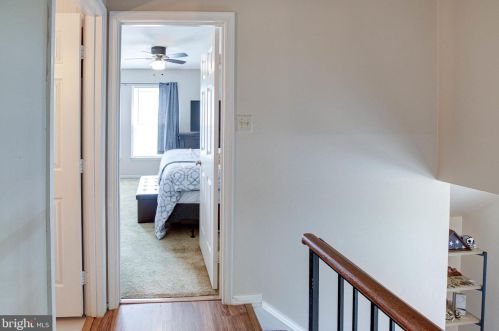 3522 Caledonia Cir, Woodbridge VA  22192-1063 exterior