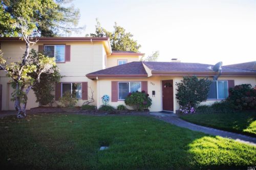 1782 Hoen Ave, Santa Rosa, CA 95405-6645