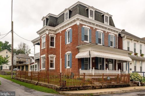 117 Grant St, Ephrata, PA 17522-2211
