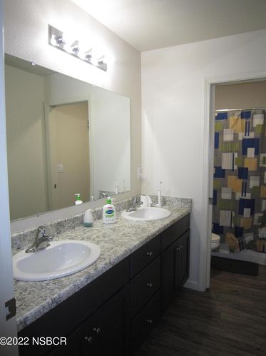 1465 Ash Ave, Santa Maria, CA 93454-3300
