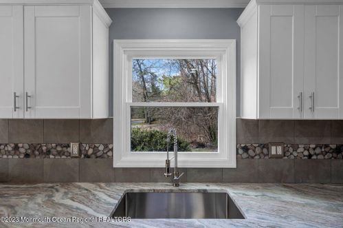 2 Taylor Ct, Lakewood NJ  08701-7317 exterior