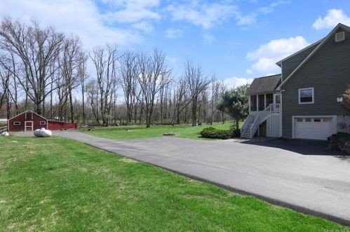 980 Scotchtown Collabar Rd, Middletown, NY 10941-5012