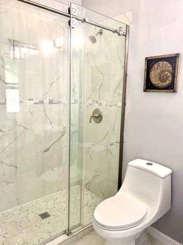 37 Beacon St, Middletown NY 10940-4733 exterior