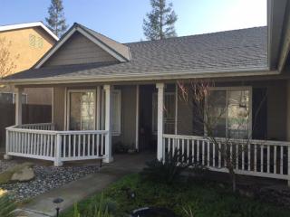 5715 Paul Ave, Fresno CA  93722-3043 exterior