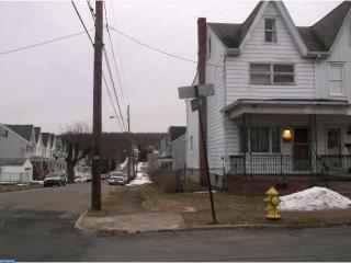 400 Chestnut St, Frackville, PA 17931-1607