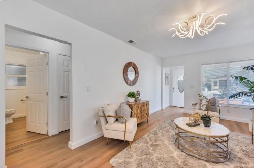 1244 106th Ave, Oakland CA  94603-3814 exterior