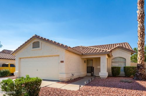 1314 Lark Dr, Chandler, AZ 85286-7577