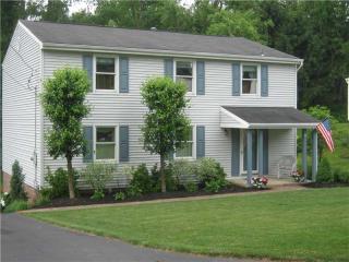 205 Kenney Dr, Sewickley, PA 15143-8716