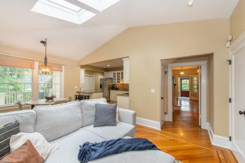 381 Morris Ave, Mountain Lakes NJ  07046-1641 exterior