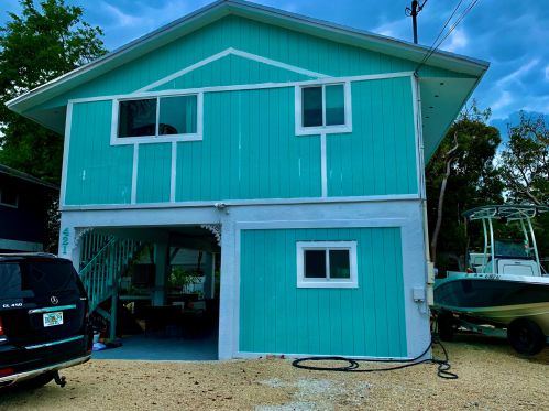 421 Mahogany Ave, Key Largo, FL 33037-2030