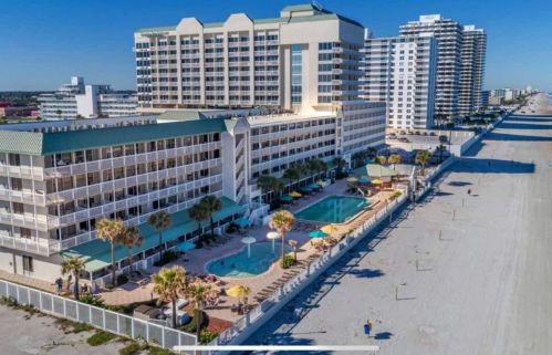 2700 Atlantic Ave, Daytona Beach FL  32118-5702 exterior