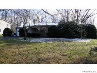 757 John Glenn Blvd, Webster, NY 14580-9109