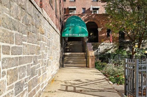 100 Pelham Rd, New Rochelle NY  10805-3139 exterior
