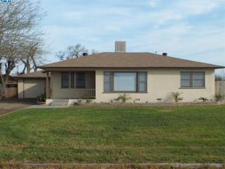 14056 Avenue 328, Visalia, CA 93292-9329