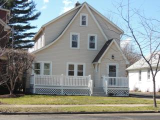 338 Shenley Dr, Erie, PA 16505-2230