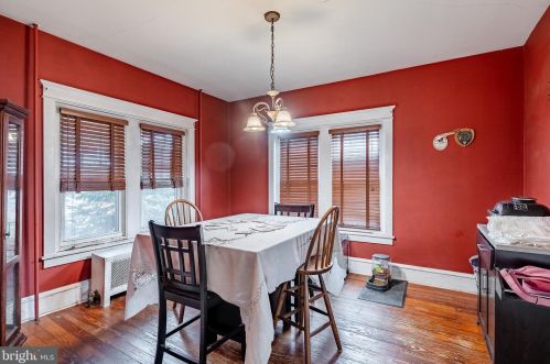 1372 Queen St, Pottstown PA  19464-5042 exterior