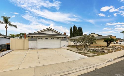 24201 Verde St, El Toro, CA 92630-3673