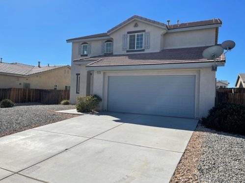 14565 Tucson St, Victorville, CA 92394-7109