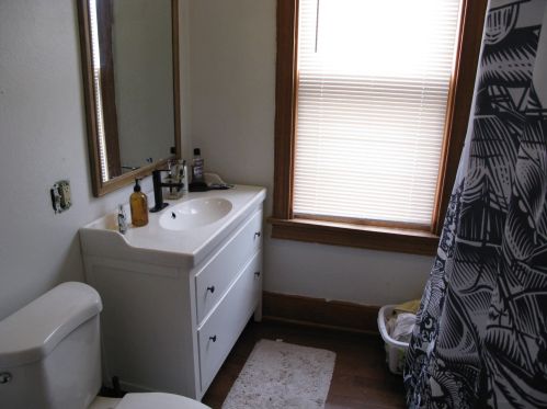 2207 Booth St, Milwaukee WI 53212-3408 exterior