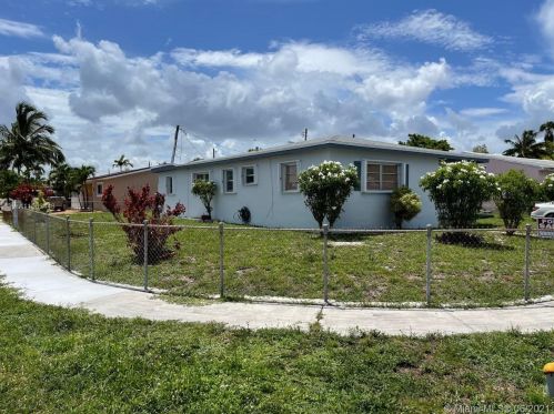 6418 6th Ave, Hialeah, FL 33013-1126