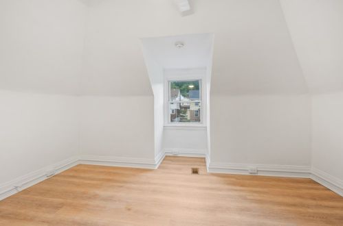 1211 Jancey St, Pittsburgh PA  15206-1146 exterior