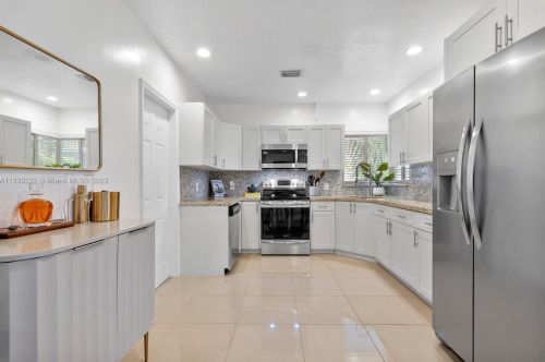 45 103 St, Miami FL 33138-2457 exterior