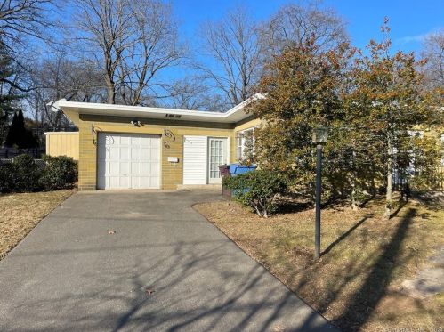 91 Maplehurst Ave, New Britain, CT 06053-2727