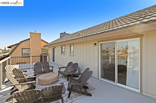 5067 Cabrillo Pt, Discovery Bay CA  94505-9483 exterior