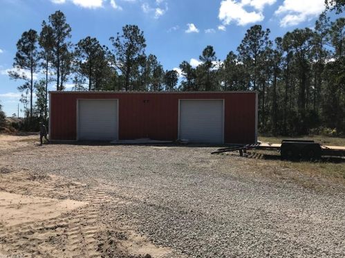 2850 4th St, Naples, FL 34120-1394