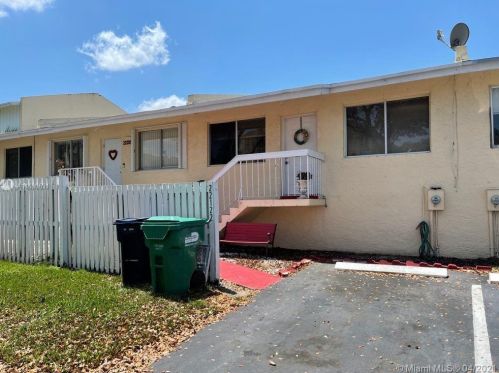 22122 103rd Ave, Miami, FL 33190-1134