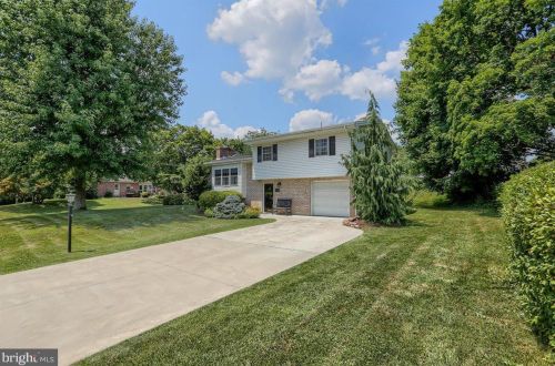 7186 Catherine Dr, Harrisburg, PA 17112-3620