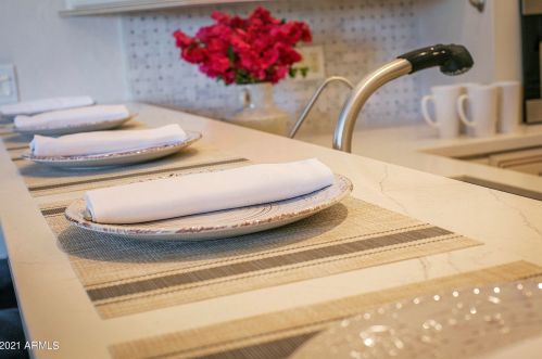 10461 Windrose Dr, Scottsdale AZ  85259-2423 exterior