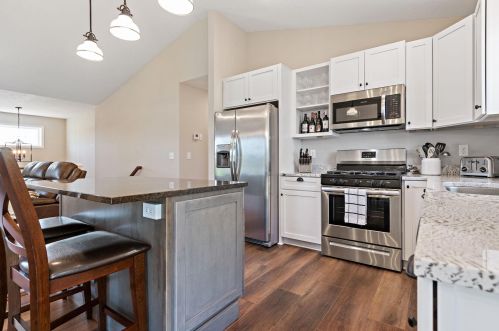 311 Lachermeier Ln, Waverly MN  55390-4515 exterior