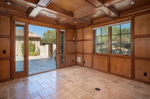 8411 Run Of The Knolls Ct, San Diego CA  92127 exterior