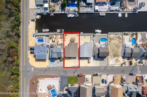 45 Lagoona Dr, Bricktown NJ 08723-7642 exterior