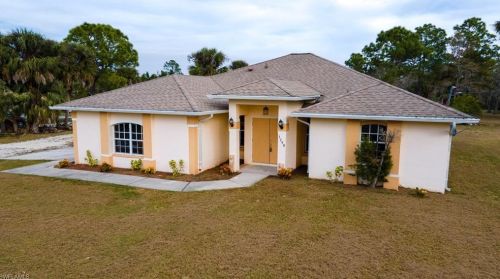 1290 21st St, Naples, FL 34117-4310